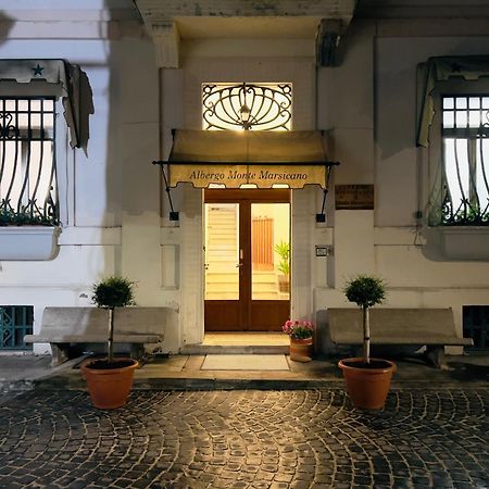 Monte Marsicano Hotel Pescasseroli Buitenkant foto