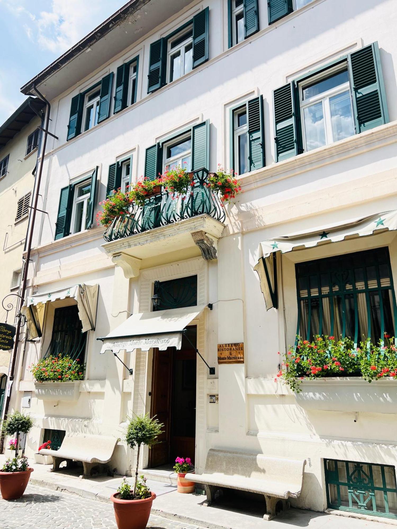 Monte Marsicano Hotel Pescasseroli Buitenkant foto